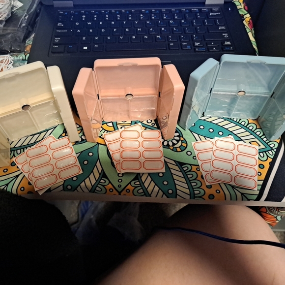 7Day Travel/Carry Pill Containers - Picture 2 of 10